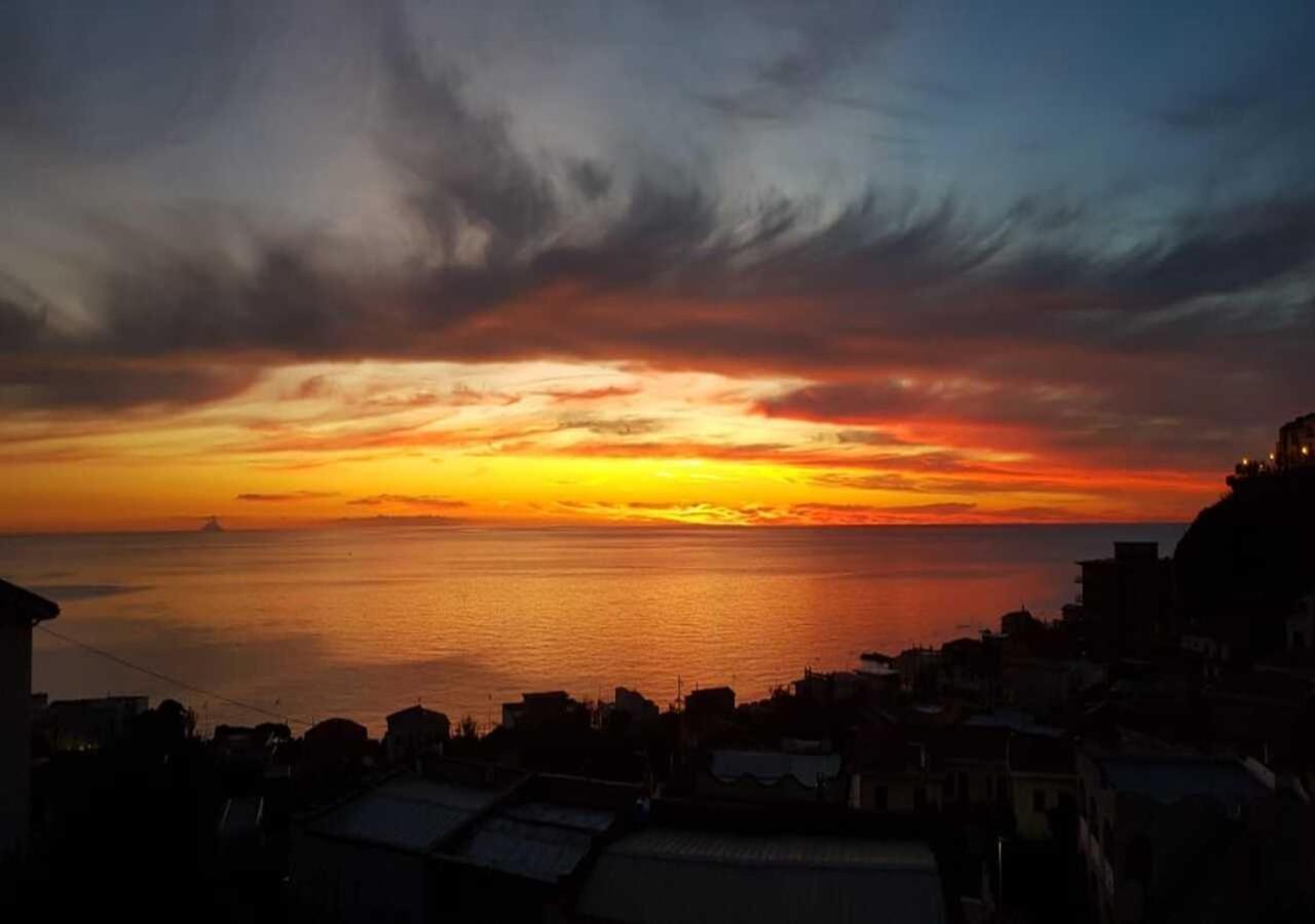 Uno Spettacolo Della Natura San Lucido Exteriör bild