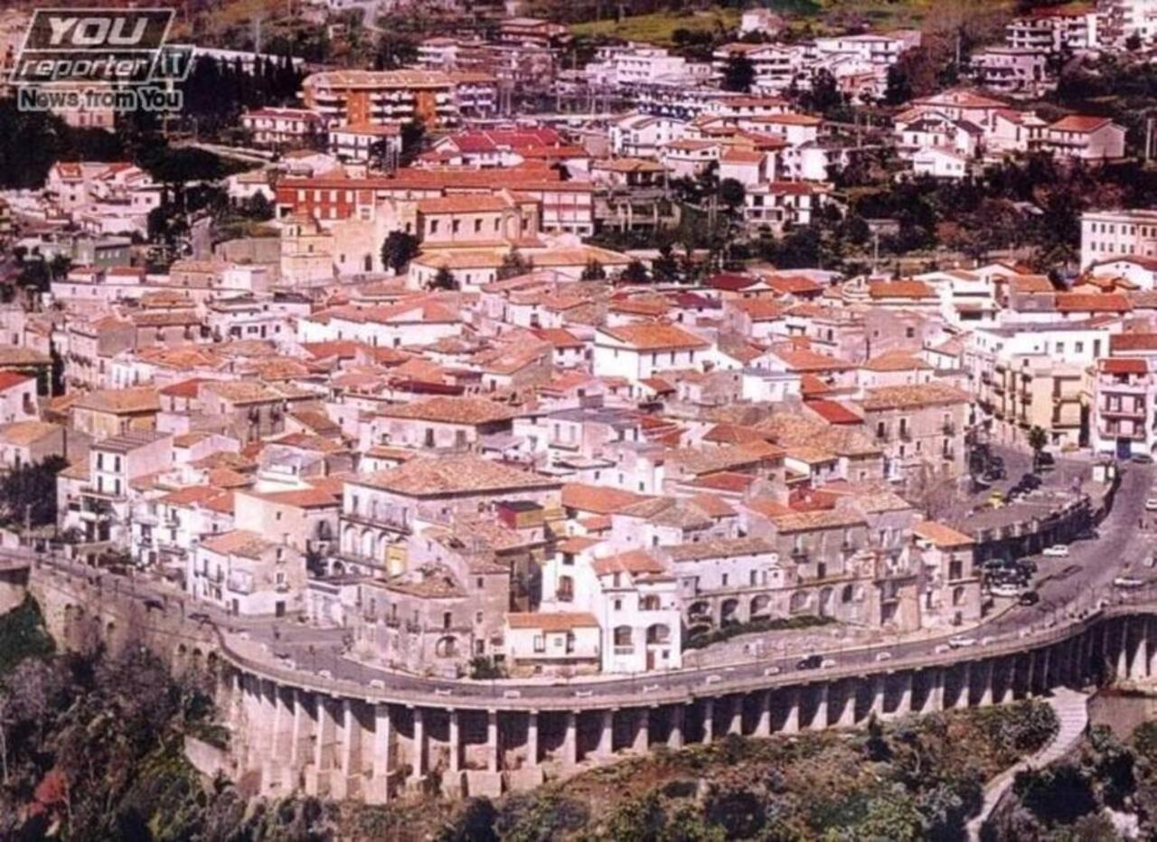 Uno Spettacolo Della Natura San Lucido Exteriör bild